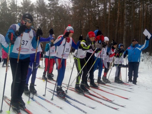 В Уфе спортсмены вышли на Рождественскую лыжную гонку