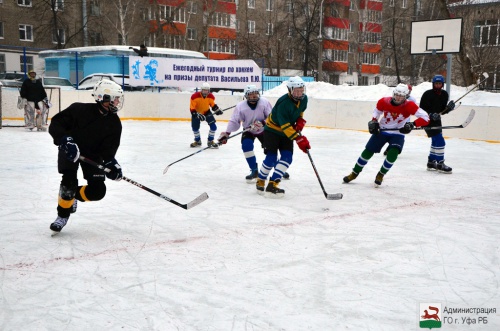 В Уфе состоялся молодежный хоккейный турнир «Дворовая лига»